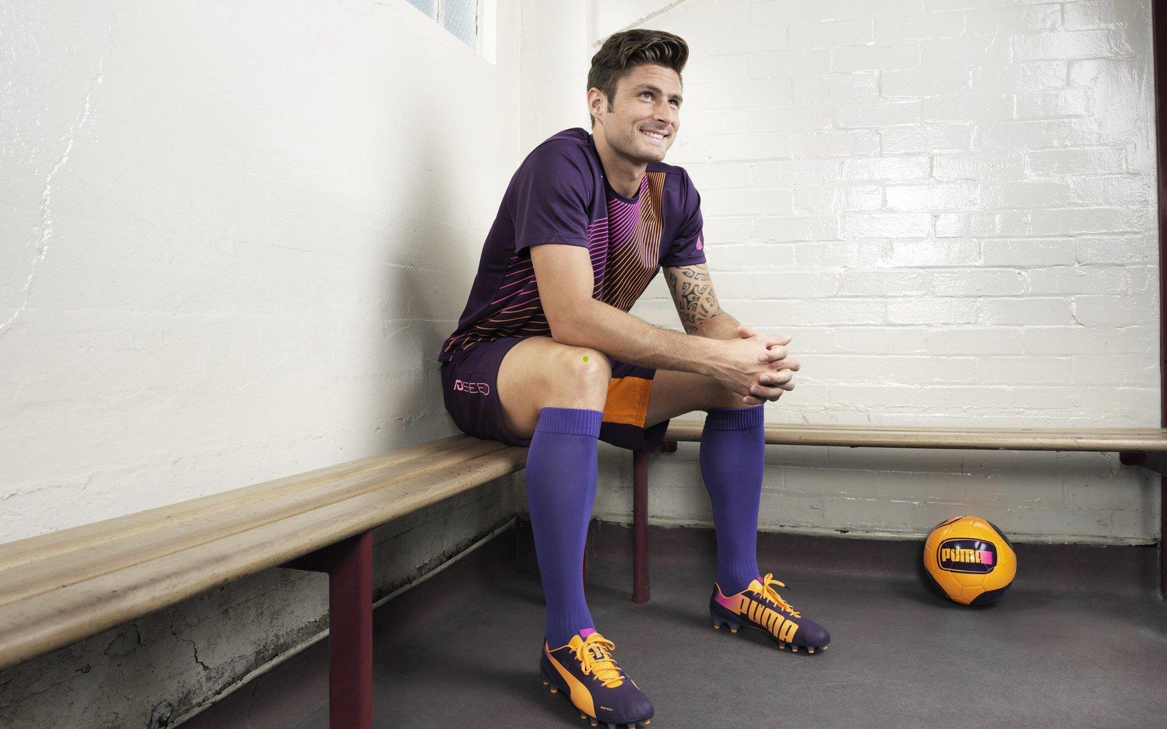 霸榜防守三杰,范戴克重登巅峰,马金、加布里埃尔构筑新时代铁壁