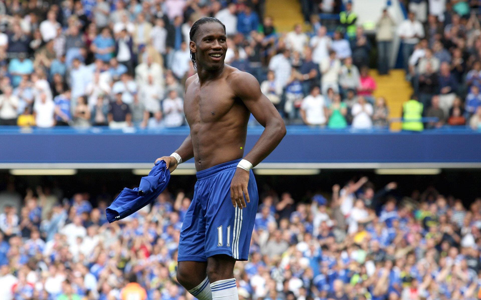 勒沃库森与多特蒙德激战，希克对决吉拉西，阿德耶米萨比策首发冲锋